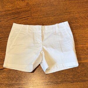 Vineyard Vines Women's White Bermudas